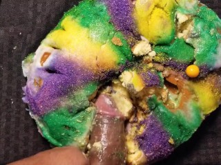 Cock Cup-boy Mardi Gras Big Cheese Cake